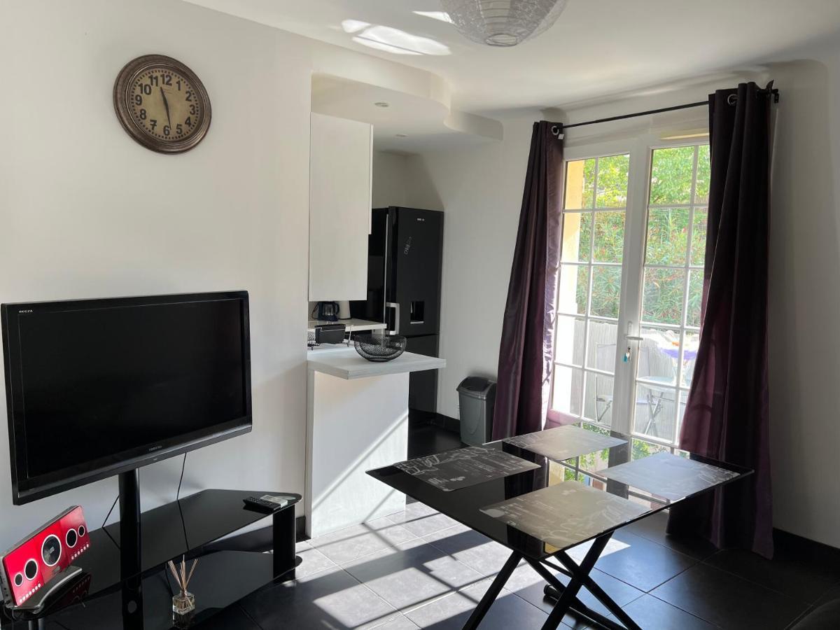 L'Appart Isa&Marc T2 Avec Rez-De-Jardin Борм-ле-Мимоза Екстериор снимка